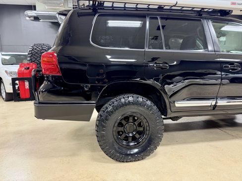 Used 2013 Toyota Land Cruiser AWD/4WD image 14