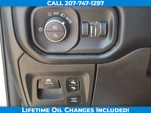 Used 2019 RAM 1500 Rebel w/ Rebel Level 2 Equipment Group AWD/4WD image 17