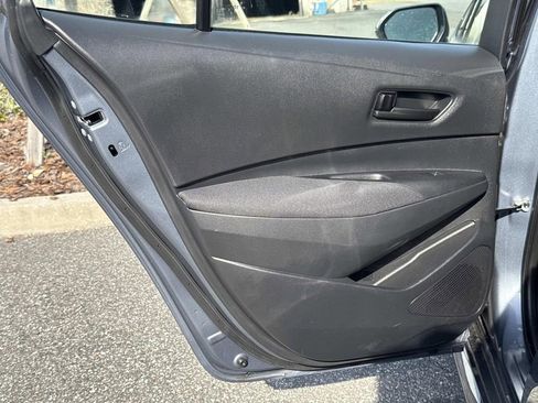 Used 2025 Toyota Corolla LE FWD image 13