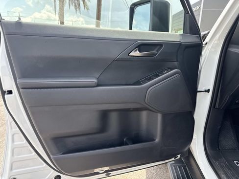 Used 2025 Lexus GX 550 w/ Cold Area Package AWD/4WD image 19