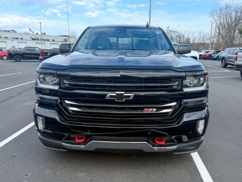 Used 2017 Chevrolet Silverado 1500 LTZ Z71 w/ Redline Edition image 2