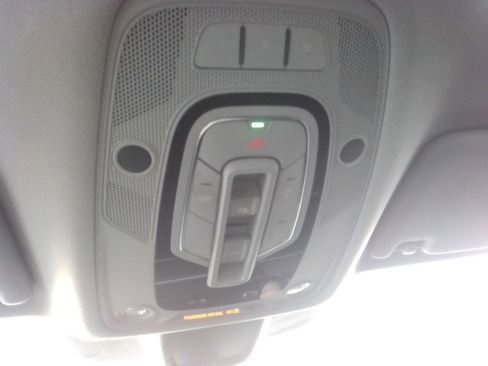 Used 2020 Audi Q5 2.0T Premium image 11