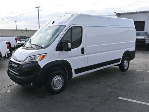 New 2026 RAM ProMaster 2500 w/ Premium Convenience Group image 1