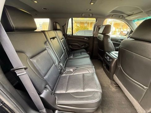 Used 2017 GMC Yukon SLT image 29