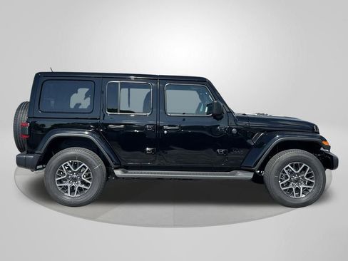 New 2025 Jeep Wrangler Sahara image 7