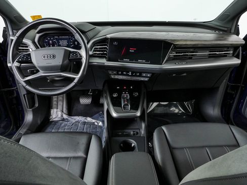 Used 2023 Audi Q4 e-tron Premium w/ Convenience Package AWD/4WD image 17