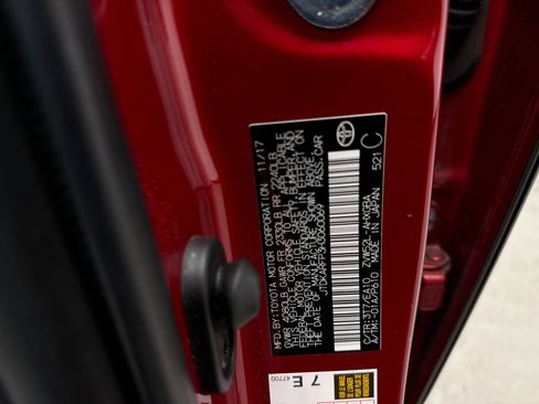 Used 2017 Toyota Prius Prime Advanced image 12