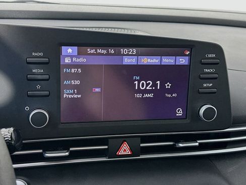 Used 2023 Hyundai Elantra SEL FWD image 17