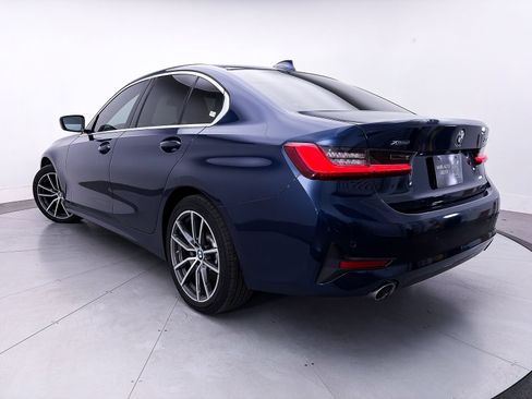 Used 2020 BMW 330i xDrive Sedan w/ Convenience Package AWD/4WD image 3