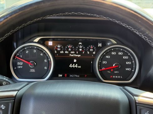 Used 2020 Chevrolet Silverado 1500 High Country w/ Technology Package image 17