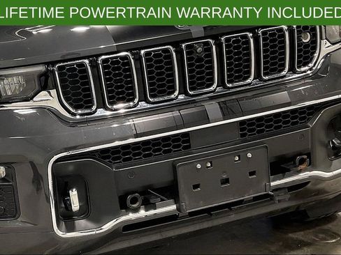 Used 2022 Jeep Grand Cherokee Overland w/ Adv Protech Group III image 38