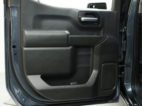 Used 2020 Chevrolet Silverado 1500 Custom w/ Custom Value Package RWD image 29
