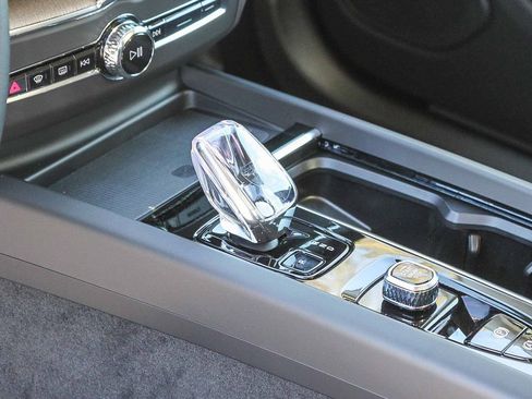 New 2026 Volvo XC60 B5 Core image 22