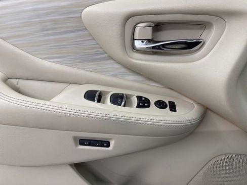 Used 2017 Nissan Murano SL image 31