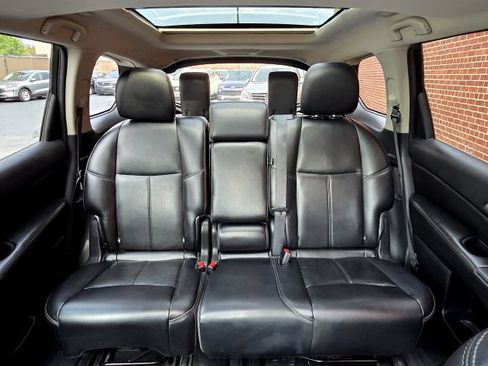 Used 2015 Nissan Pathfinder SL AWD/4WD image 8