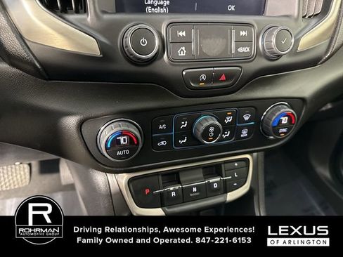 Used 2022 GMC Terrain Denali w/ Denali Premium Package image 10