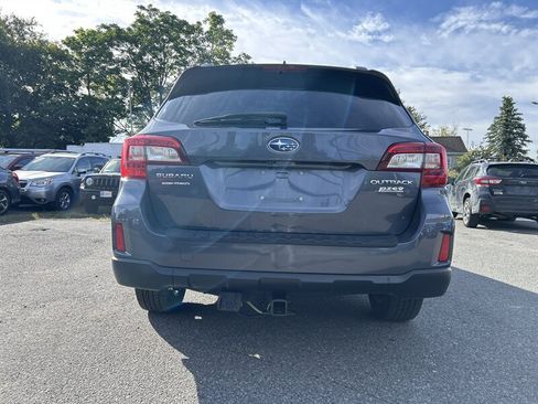 Used 2016 Subaru Outback 2.5i Limited AWD/4WD image 5