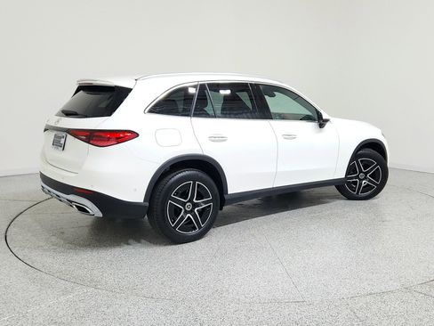 New 2026 Mercedes-Benz GLC 300 image 3