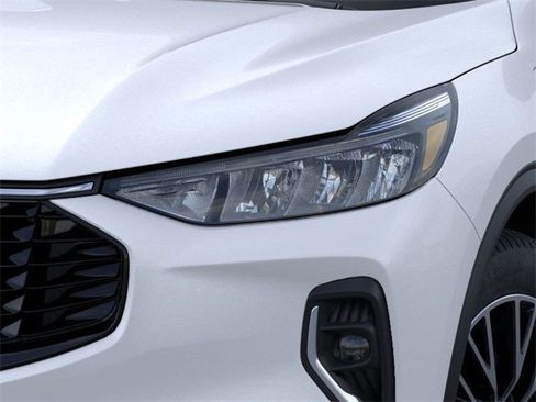 New 2023 Ford Escape SE image 18