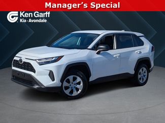 Used 2024 Toyota RAV4 LE video 1