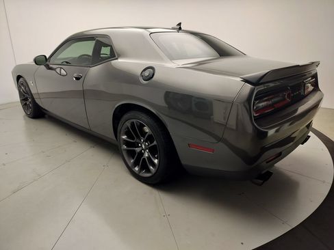 Used 2022 Dodge Challenger R/T Scat Pack RWD image 4