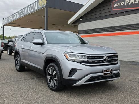 Used 2022 Volkswagen Atlas Cross Sport SE AWD/4WD image 7