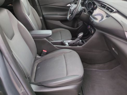 Used 2022 Buick Encore GX Preferred w/ Cold Weather Comfort Package AWD/4WD image 21