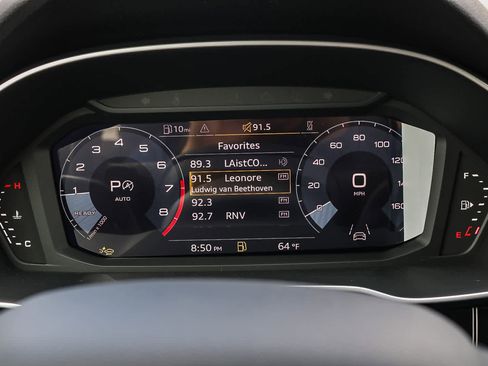 New 2025 Audi Q3 2.0T Premium image 36