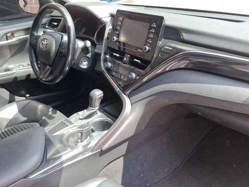 Used 2023 Toyota Camry SE FWD image 12