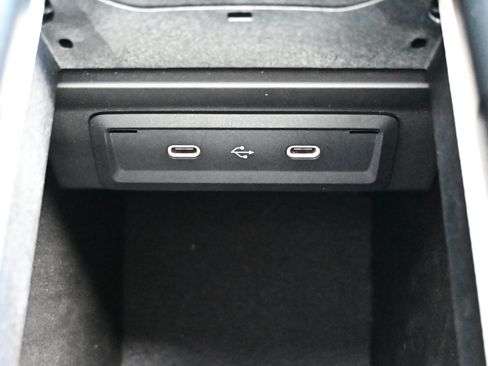 Used 2025 Mercedes-Benz CLA 250 4MATIC image 29