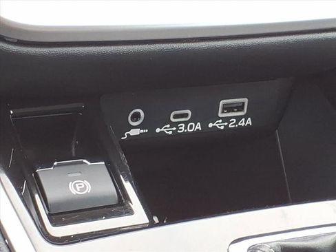 Used 2023 Subaru Legacy Premium image 19