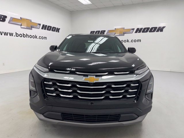 New 2027 Chevrolet Equinox LT FWD image 2