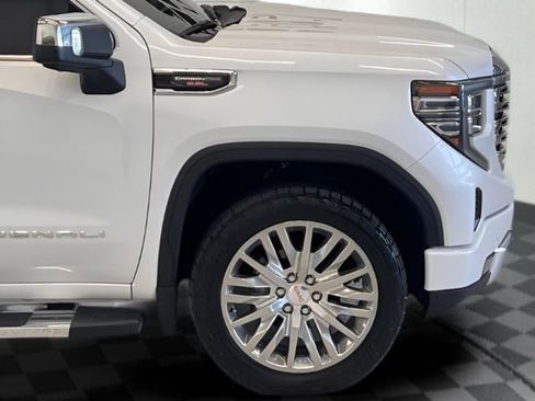 Certified 2022 GMC Sierra 1500 Denali w/ Denali Carbonpro Edition image 10