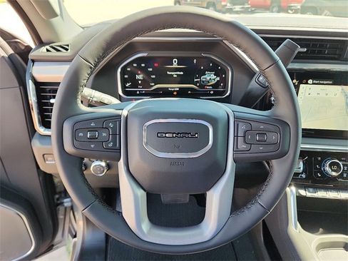 New 2025 GMC Sierra 2500 Denali w/ Denali Reserve Package image 17