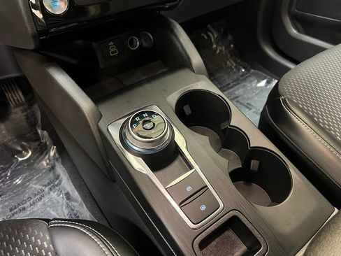 Used 2024 Ford Escape SE image 24