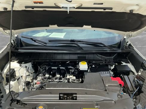 Used 2023 Nissan Pathfinder SV AWD/4WD image 18