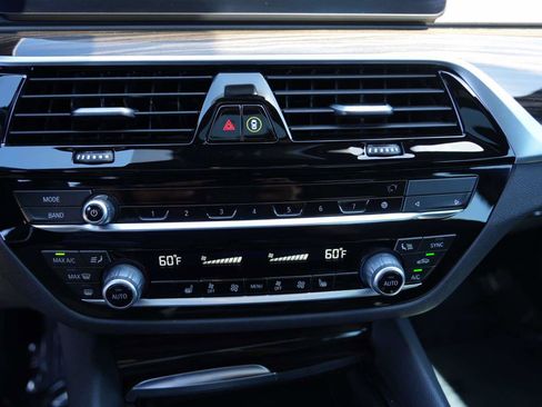 Used 2023 BMW 530i w/ Convenience Package RWD image 18