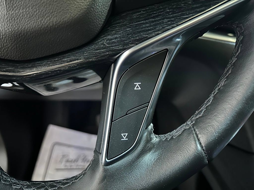 Used 2024 Cadillac XT5 Premium Luxury FWD image 22