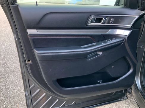 Used 2019 Ford Explorer Sport image 20