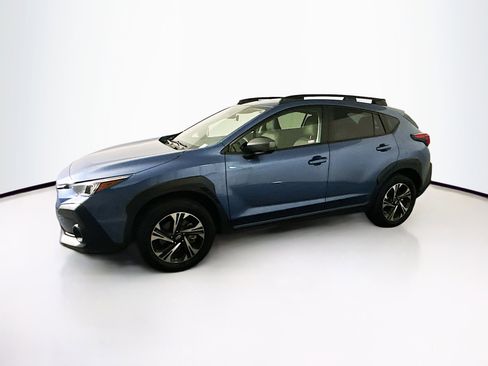 Used 2024 Subaru Crosstrek 2.0i Premium image 4