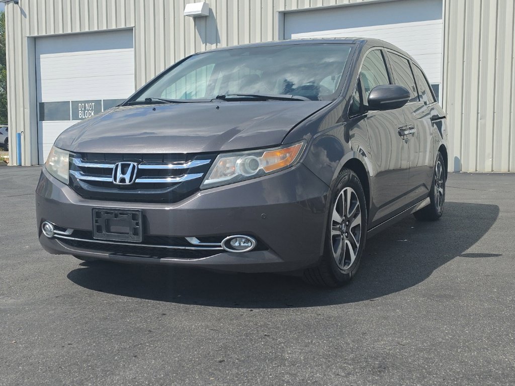 Used 2016 Honda Odyssey Touring Elite image 3