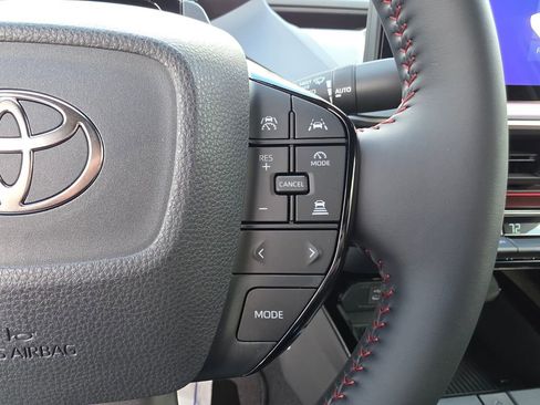 New 2026 Toyota Prius Plug-In Hybrid FWD image 30