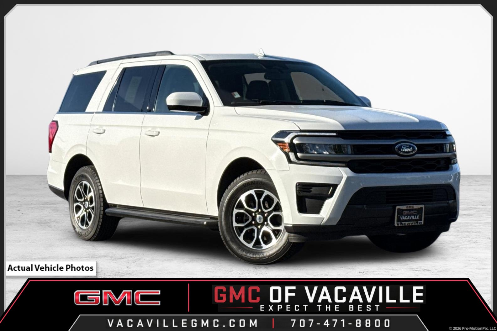 Used 2024 Ford Expedition XLT AWD/4WD image 1