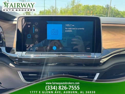 Used 2025 Volkswagen Atlas SE image 23