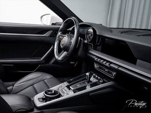 Used 2021 Porsche 911 Carrera 4 AWD/4WD image 41