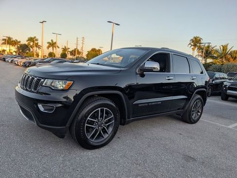 Used 2019 Jeep Grand Cherokee Limited image 3