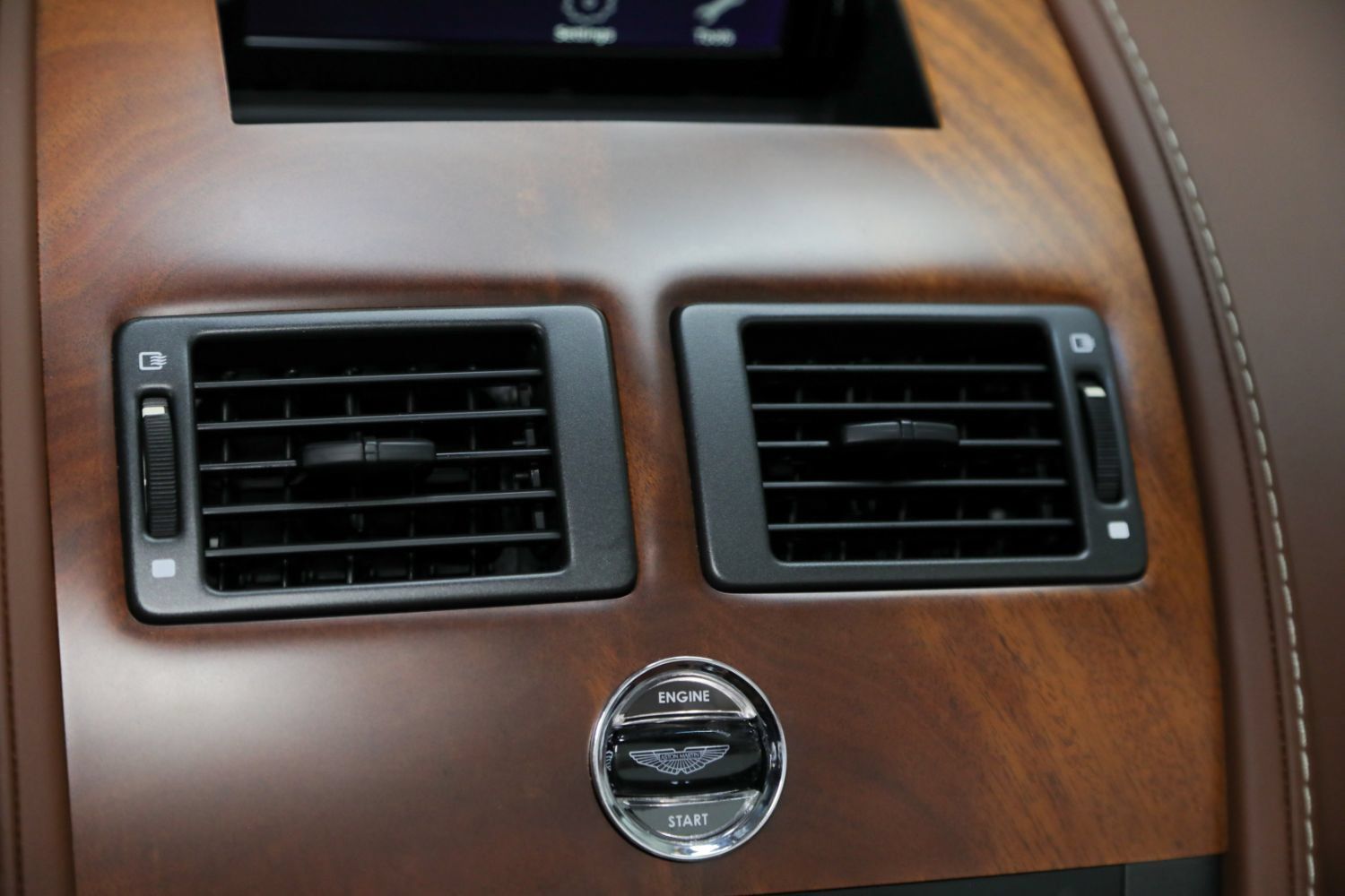 Used 2012 Aston Martin V8 Vantage N420 RWD image 47