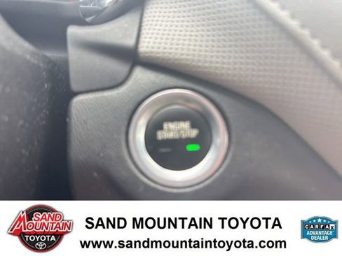 Used 2019 Chevrolet Equinox Premier image 19