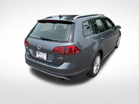 Used 2017 Volkswagen Golf Alltrack SEL AWD/4WD image 5