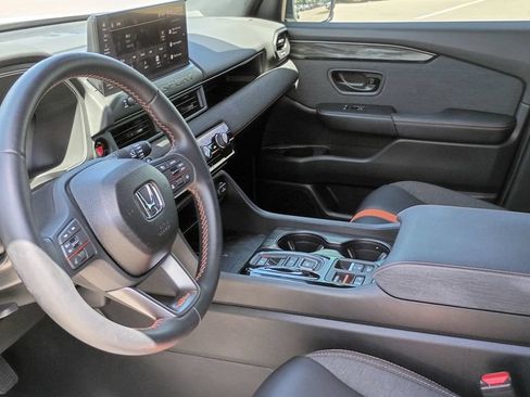 Used 2026 Honda Passport TrailSport image 17